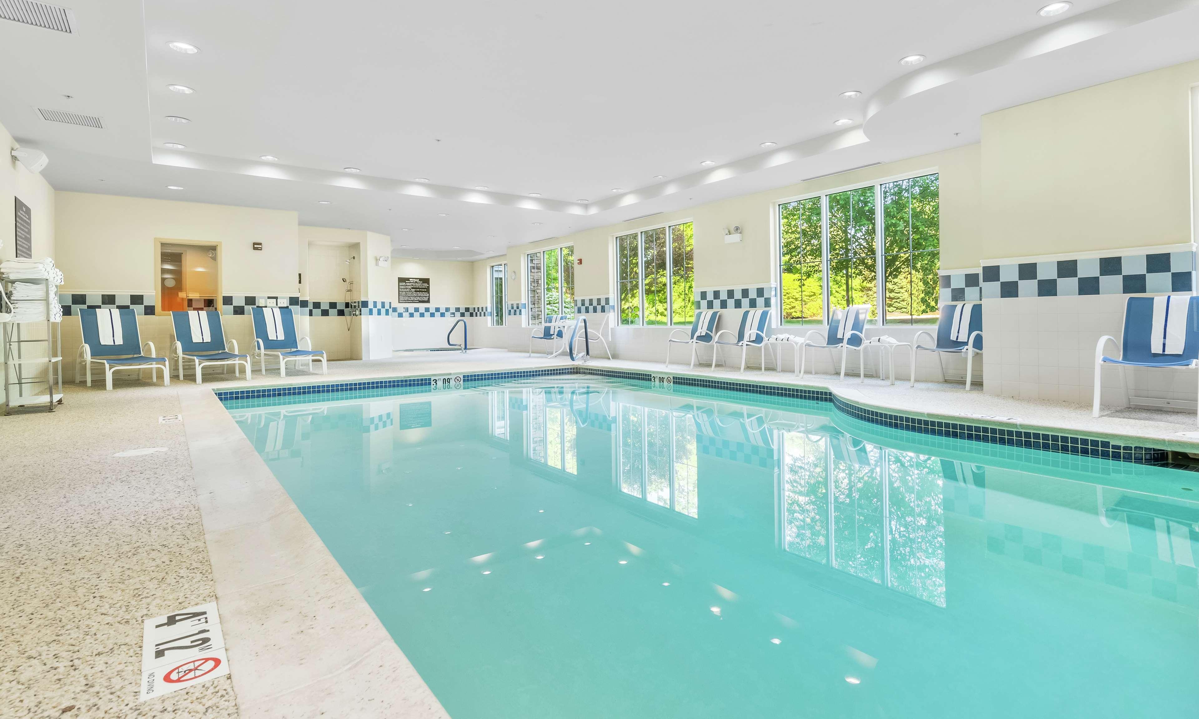 Hampton Inn Nashua Ngoại thất bức ảnh