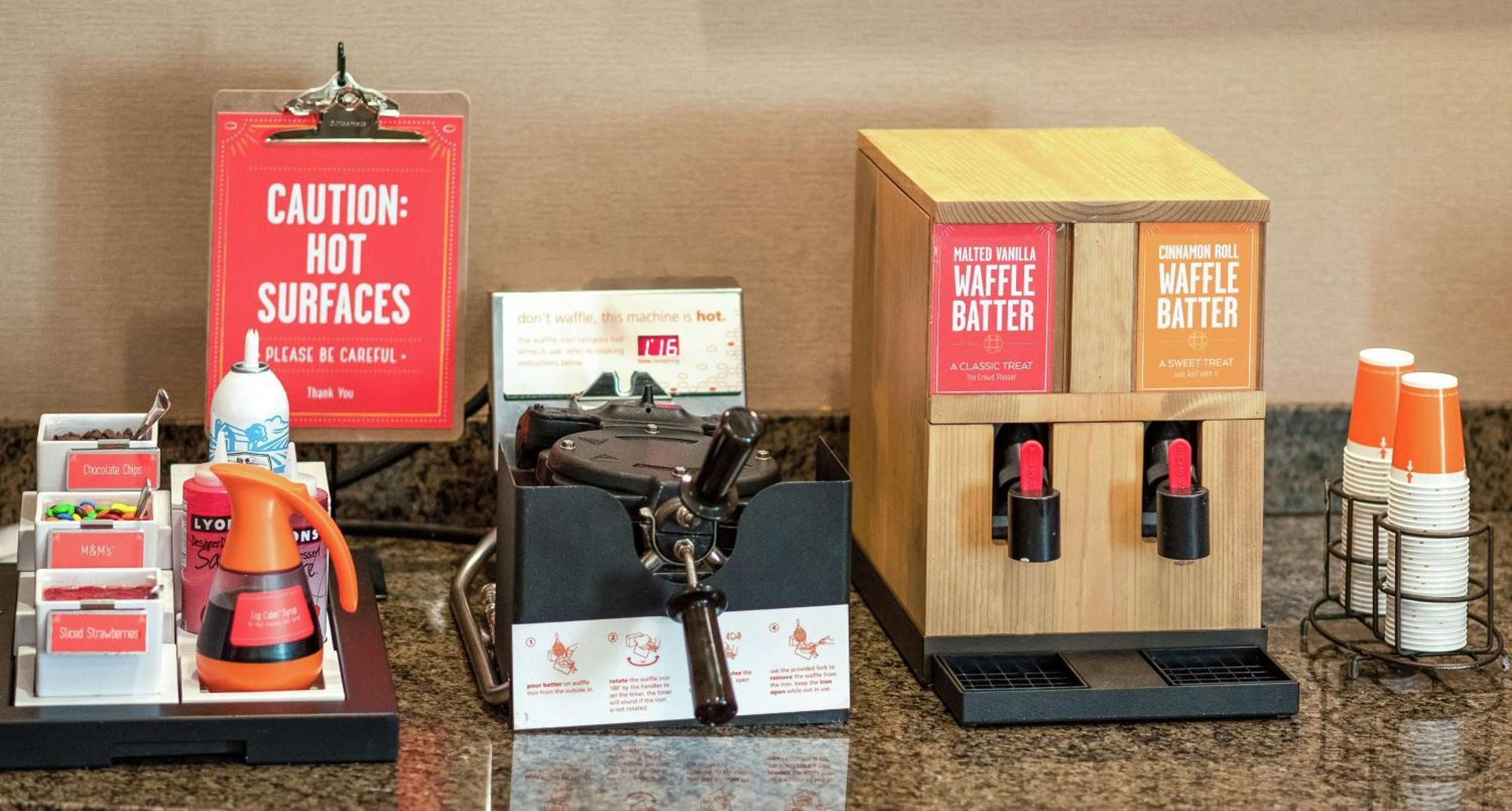 Hampton Inn Nashua Ngoại thất bức ảnh