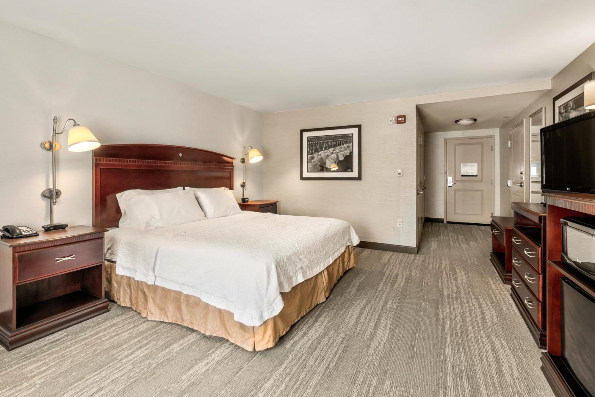 Hampton Inn Nashua Ngoại thất bức ảnh
