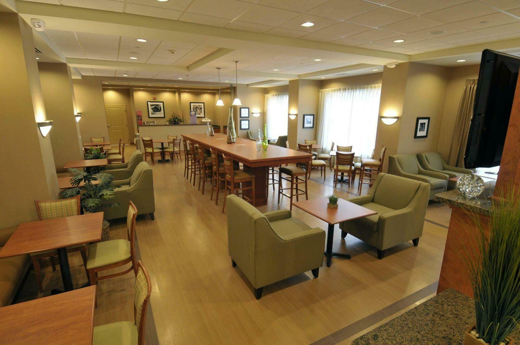 Hampton Inn Nashua Ngoại thất bức ảnh